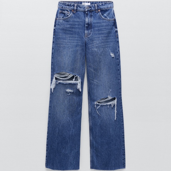 Wide Leg Distressed Jeans - Picture 5 of 5